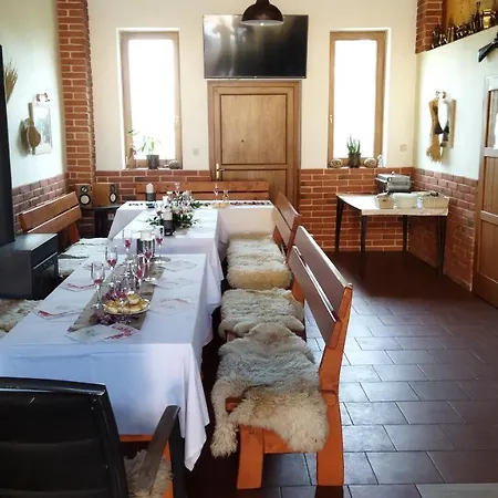 100dola Mini-hôtel *