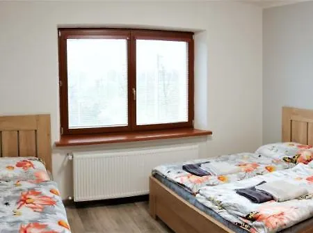 100dola * Male Hostice